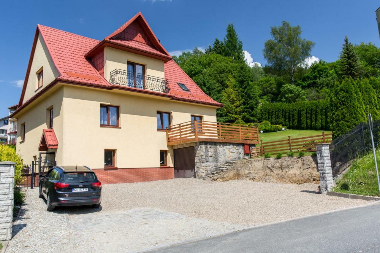 Willa Pod Zegarem - W Cenie Parking, Szybkie Wifi, Duzy Ogrod, Wiata Grilowa! Krynica-Zdrój Exteriér fotografie